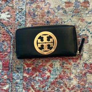Tory Burch wallet